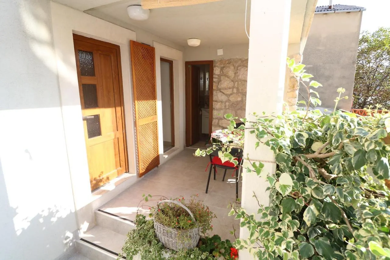 Studio Jasenka Apartment Baška