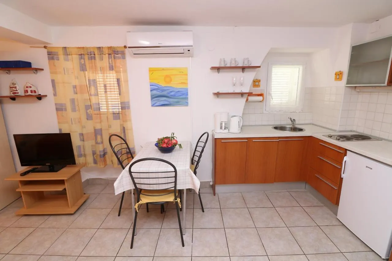 Studio Jasenka Apartment Baska  Baska (Krk)